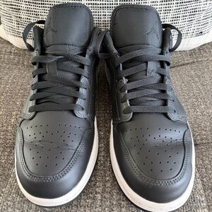Nike Air Jordan Retro 1 Low SE - Size 11 - Off Noir/Black - White